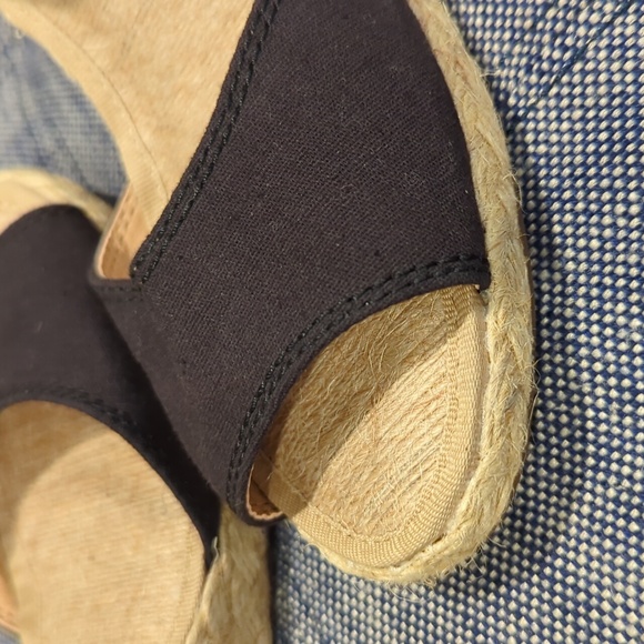 Lucky Brand “Kyndra” black and beige wedge heel sandals, size 7.5 NWOT - Picture 10 of 12